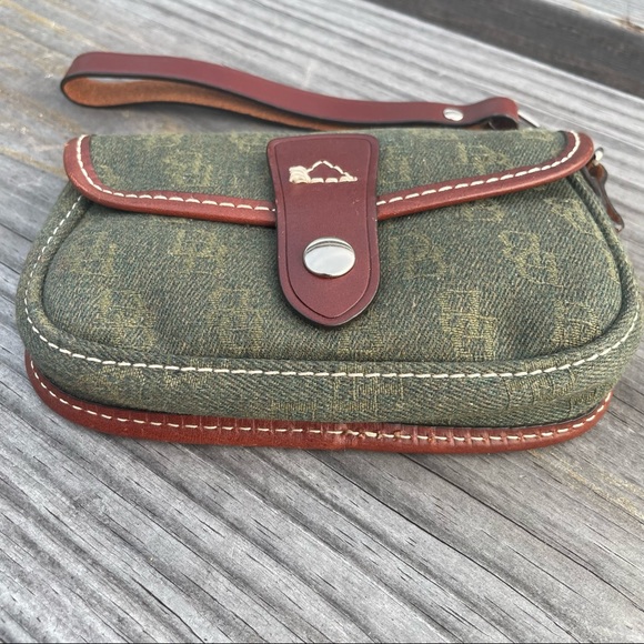 Dooney Bourke Monogram Signature Denim Leather Trim Flap Wristlet Clutch Wallet - Picture 2 of 5